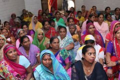 Awareness-Workshop-with-women-construction-workers