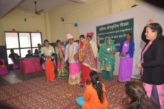 Theatre-performance-by-women-on-early-child-marriage-issue